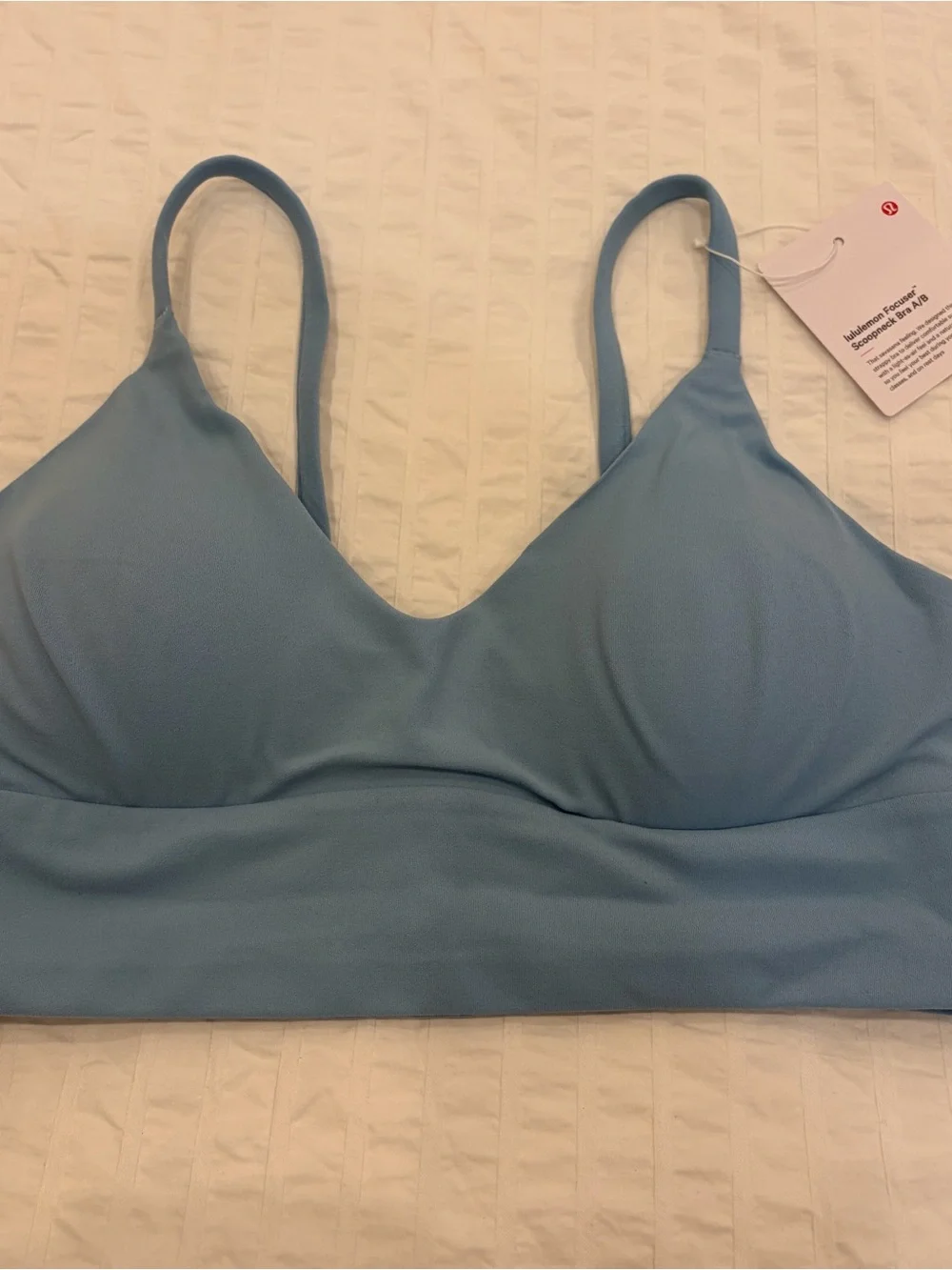 NWT Lululemon Focuser Scoop-Neck Bra Nulu Light Support, A/B Cup- Seafoam